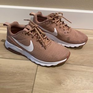 Women’s Nike Shoes